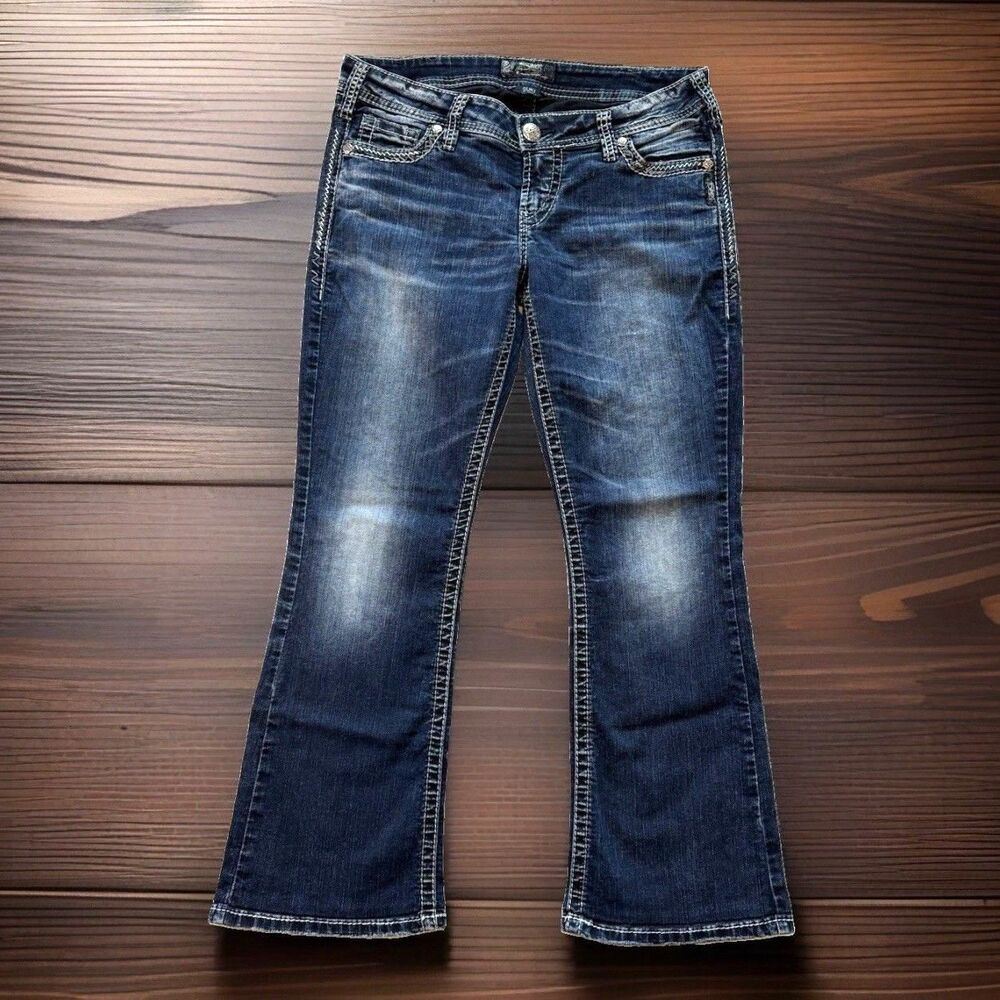 Silver Jeans Womens Size 30 HEMMED Suki Low Rise Bootcut Y2K Stretch Short